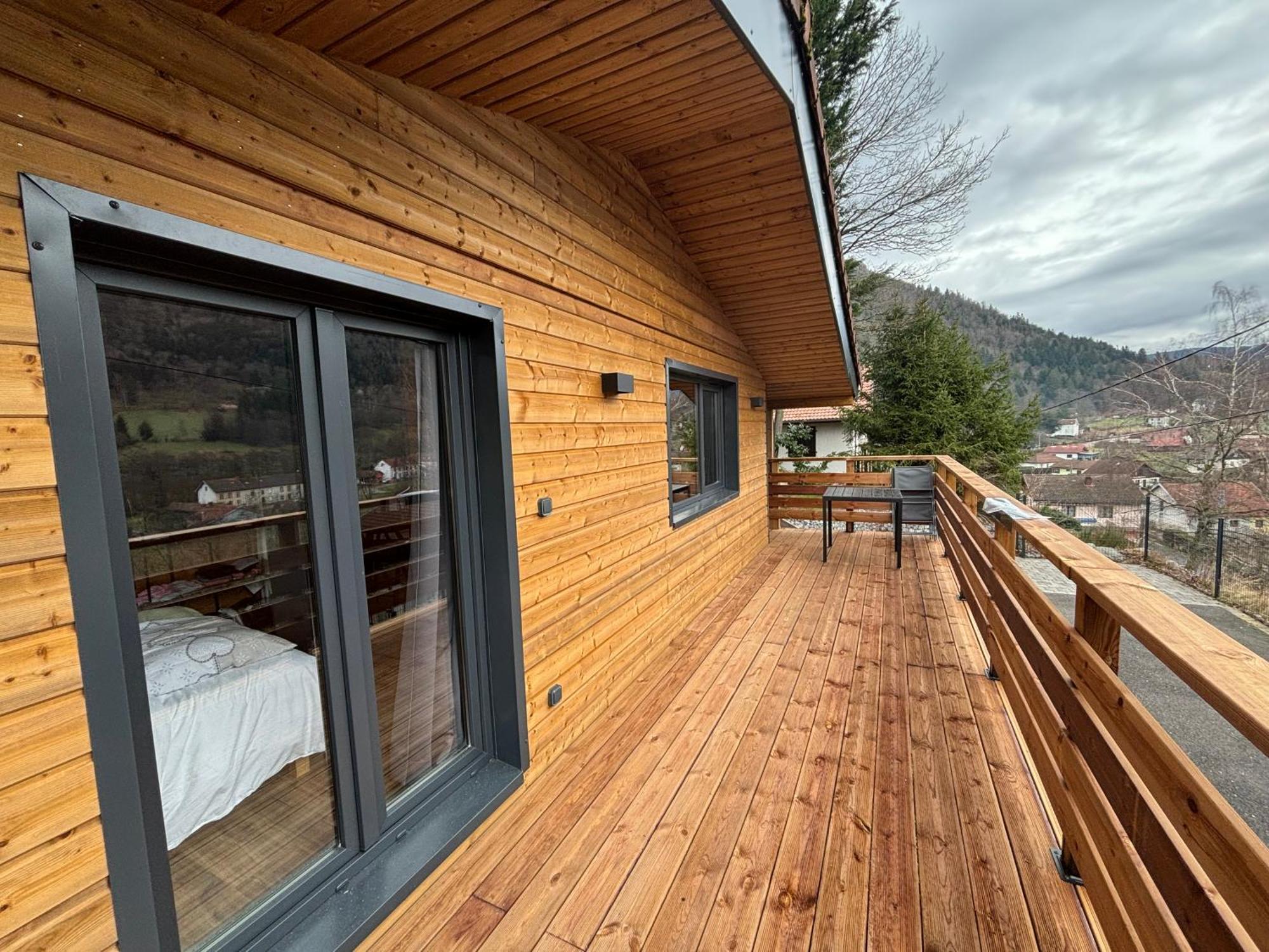 Chalet Du Faubourg & Jacuzzi, Proximite Gerardmer & La Bresse Rochesson Exteriör bild