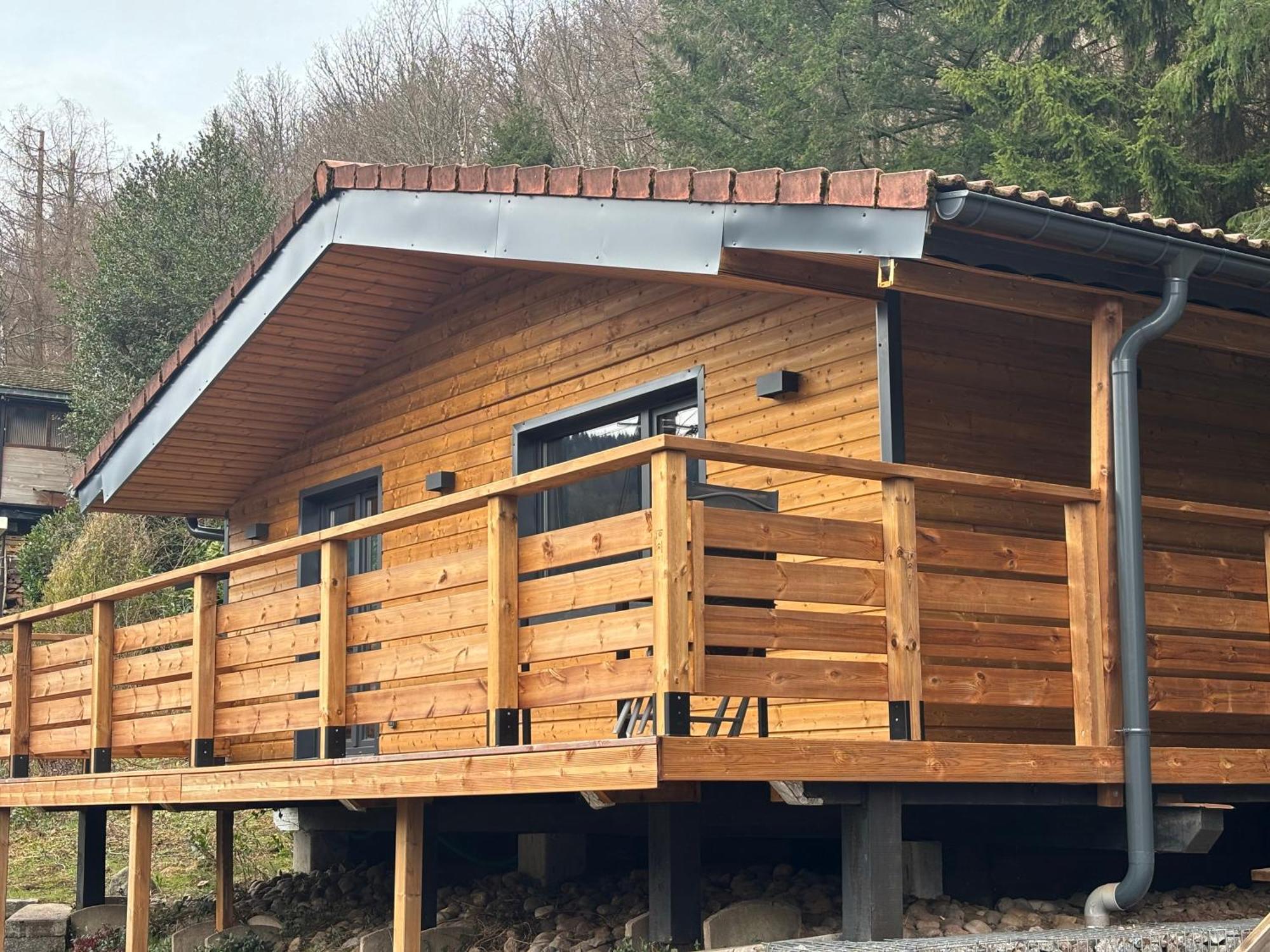 Chalet Du Faubourg & Jacuzzi, Proximite Gerardmer & La Bresse Rochesson Exteriör bild