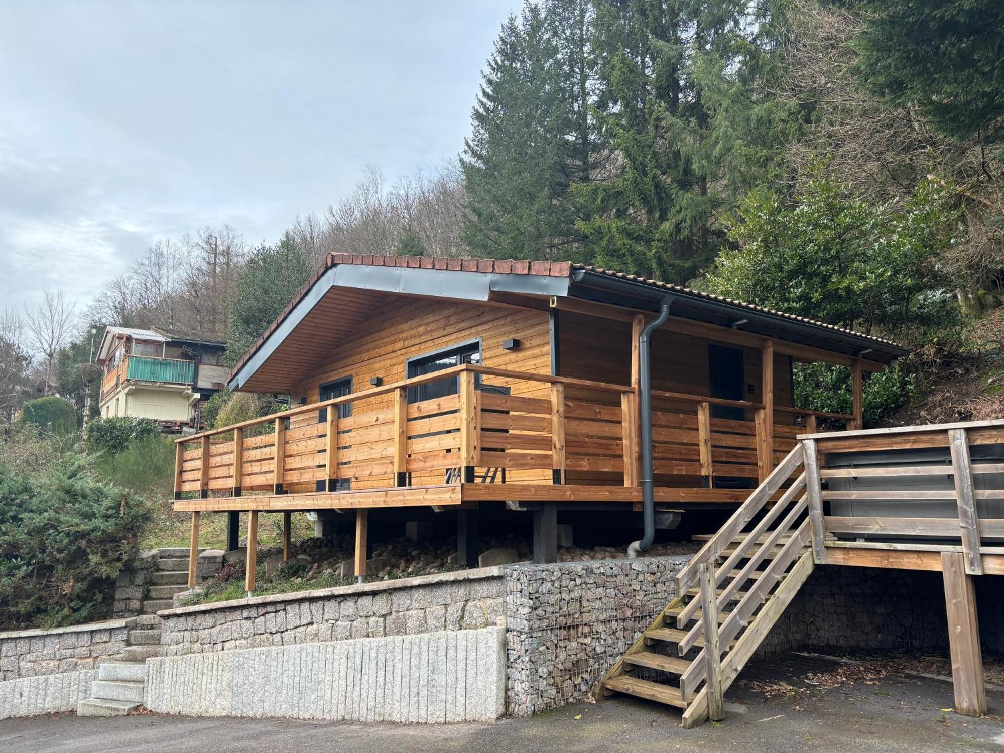 Chalet Du Faubourg & Jacuzzi, Proximite Gerardmer & La Bresse Rochesson Exteriör bild