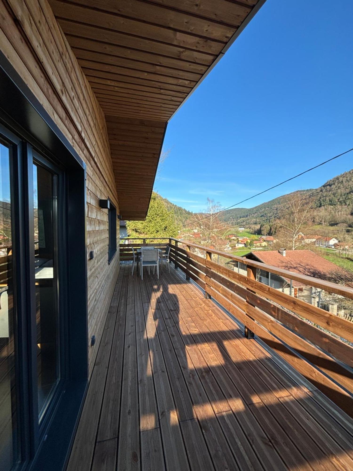 Chalet Du Faubourg & Jacuzzi, Proximite Gerardmer & La Bresse Rochesson Exteriör bild